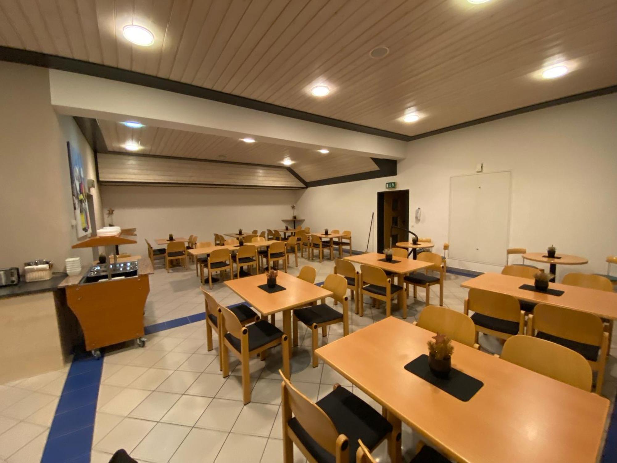 Twenty Seven City Hotel Τσελ αμ Ζέε Εξωτερικό φωτογραφία