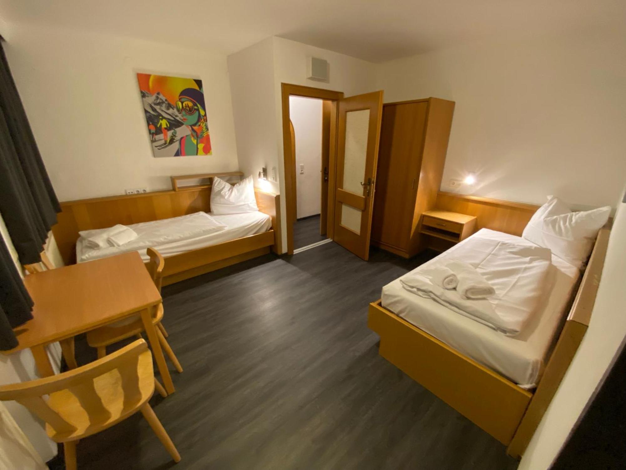 Twenty Seven City Hotel Τσελ αμ Ζέε Εξωτερικό φωτογραφία