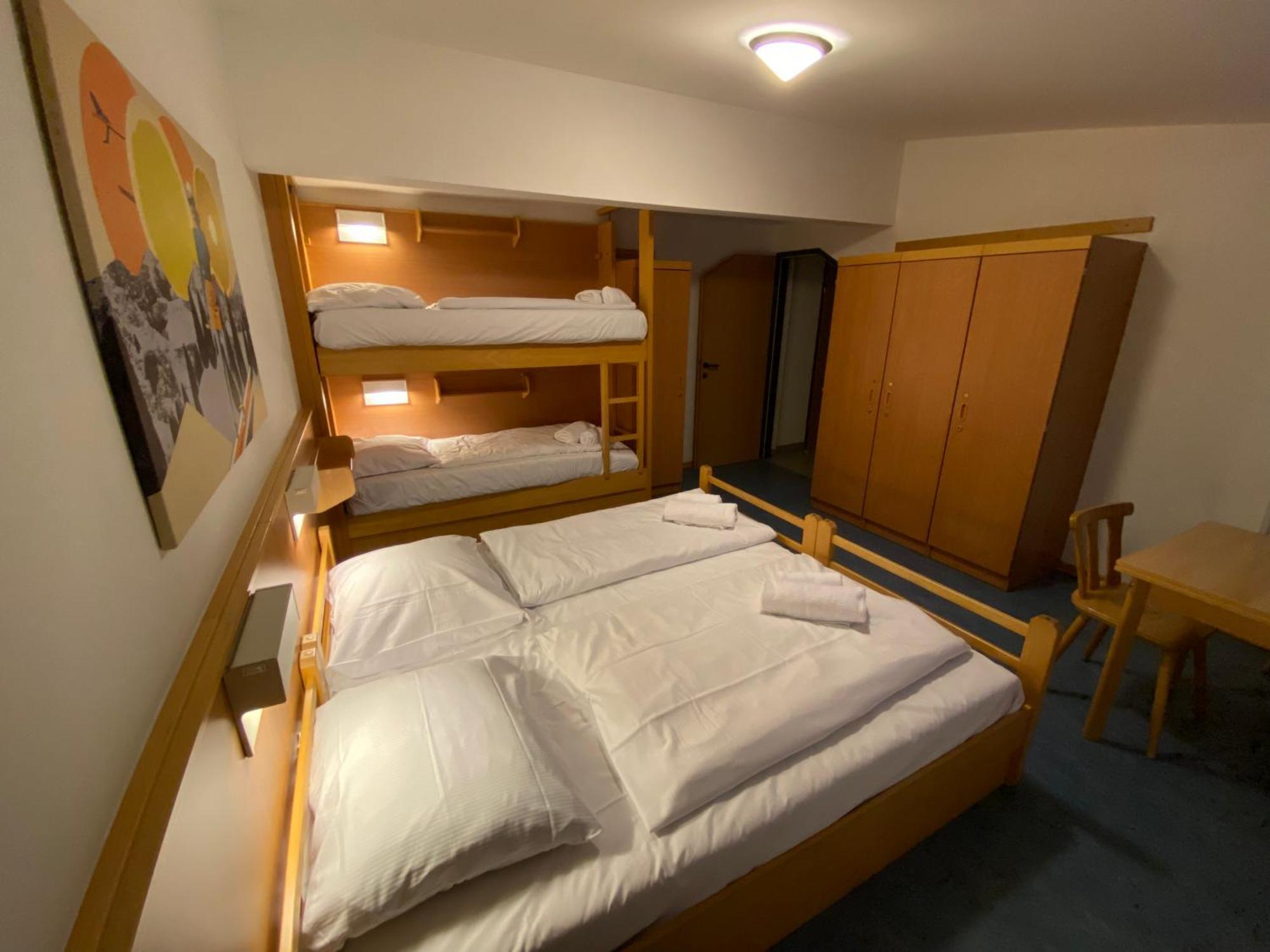 Twenty Seven City Hotel Τσελ αμ Ζέε Εξωτερικό φωτογραφία