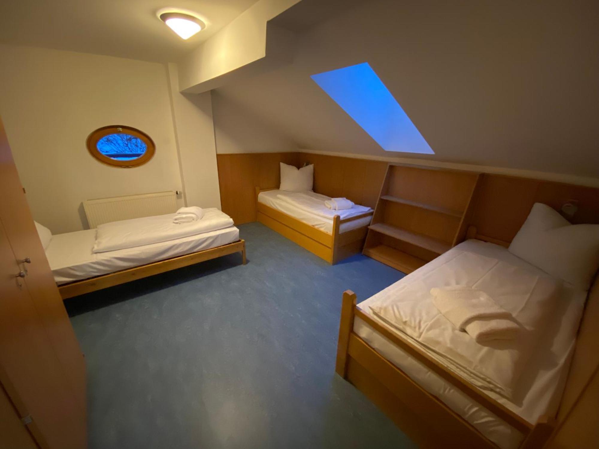 Twenty Seven City Hotel Τσελ αμ Ζέε Εξωτερικό φωτογραφία